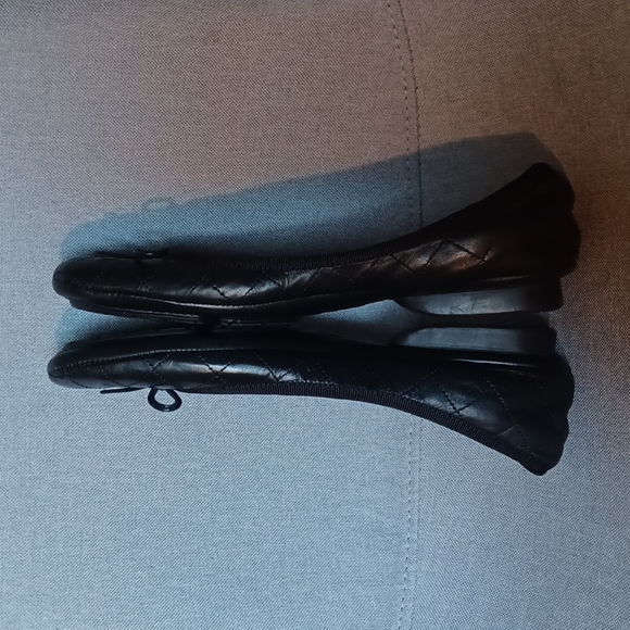 Naturalizer - Picture 2 of 6